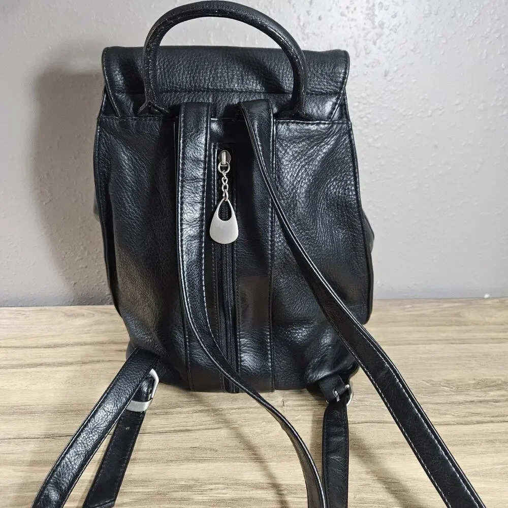 Carriage House Pebbled Black Leather Backpack Y2K Classic Biker Chic Purse